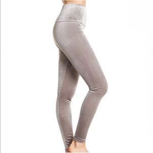 RDI  b o h e m i a n  v e l v e t  l e g g i n g